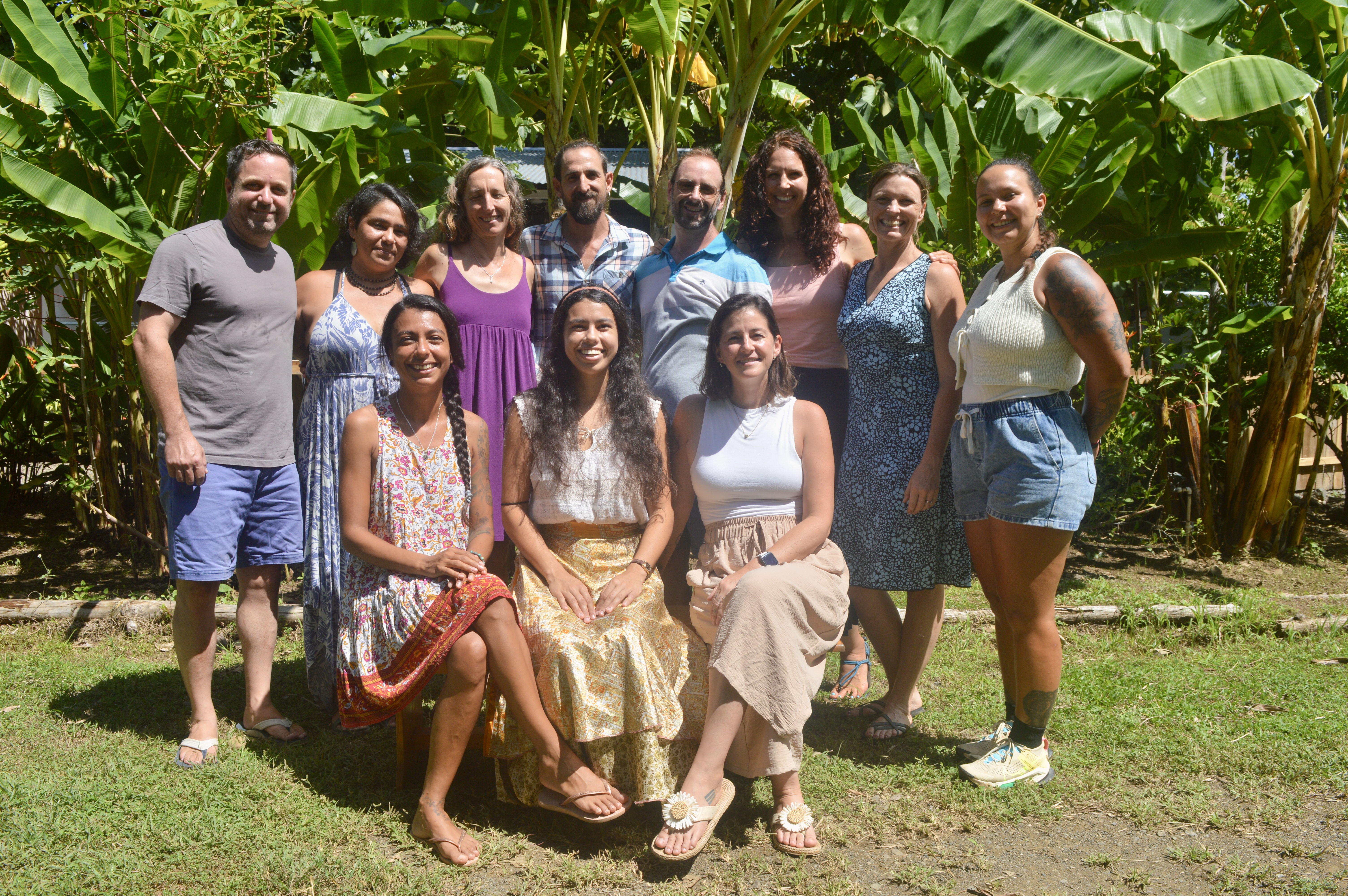 Faculty and staff group photo at Pacífico Internacional